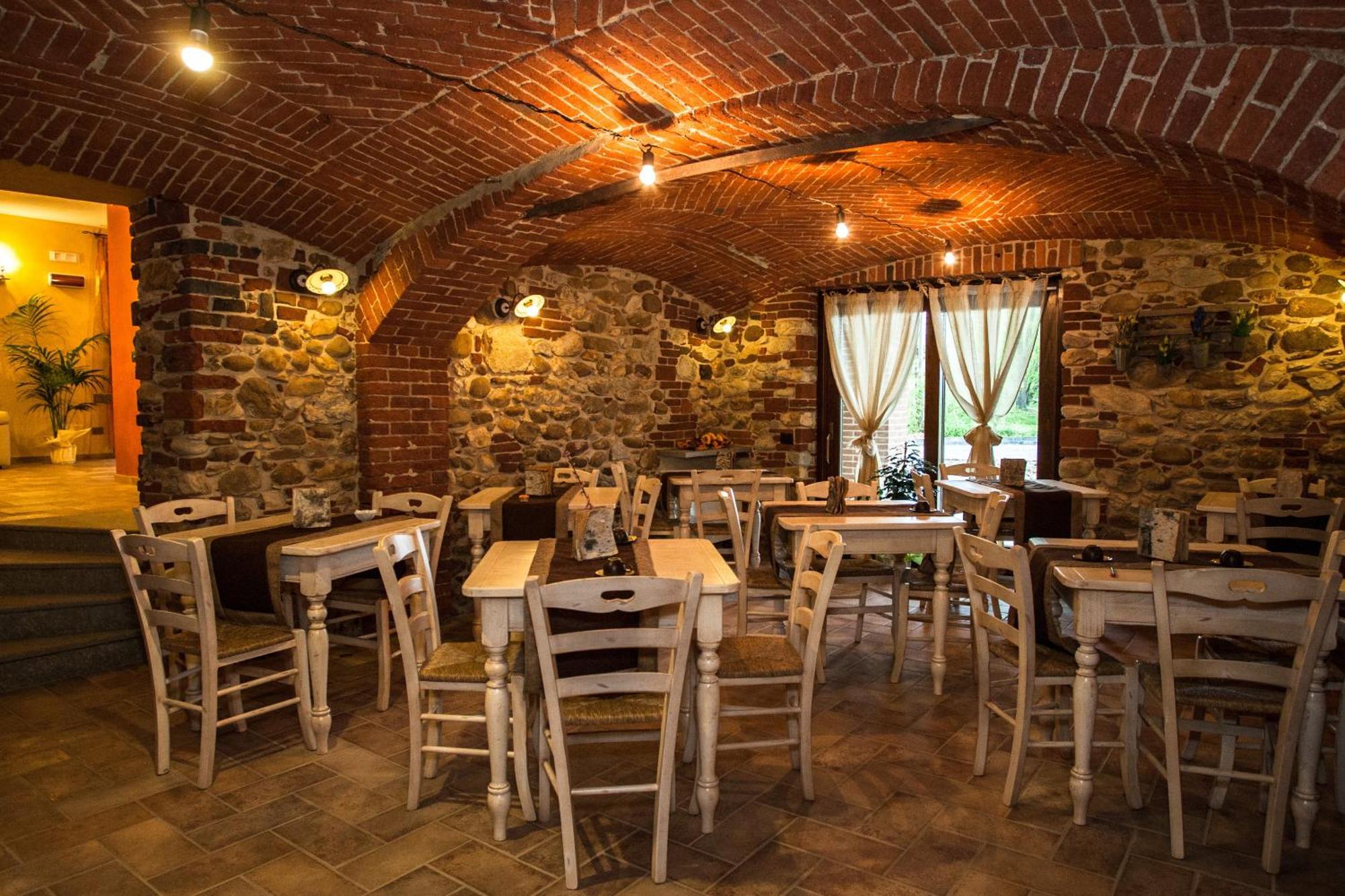 Agriturismo La Dimora Del Contadino Mondovì Eksteriør billede