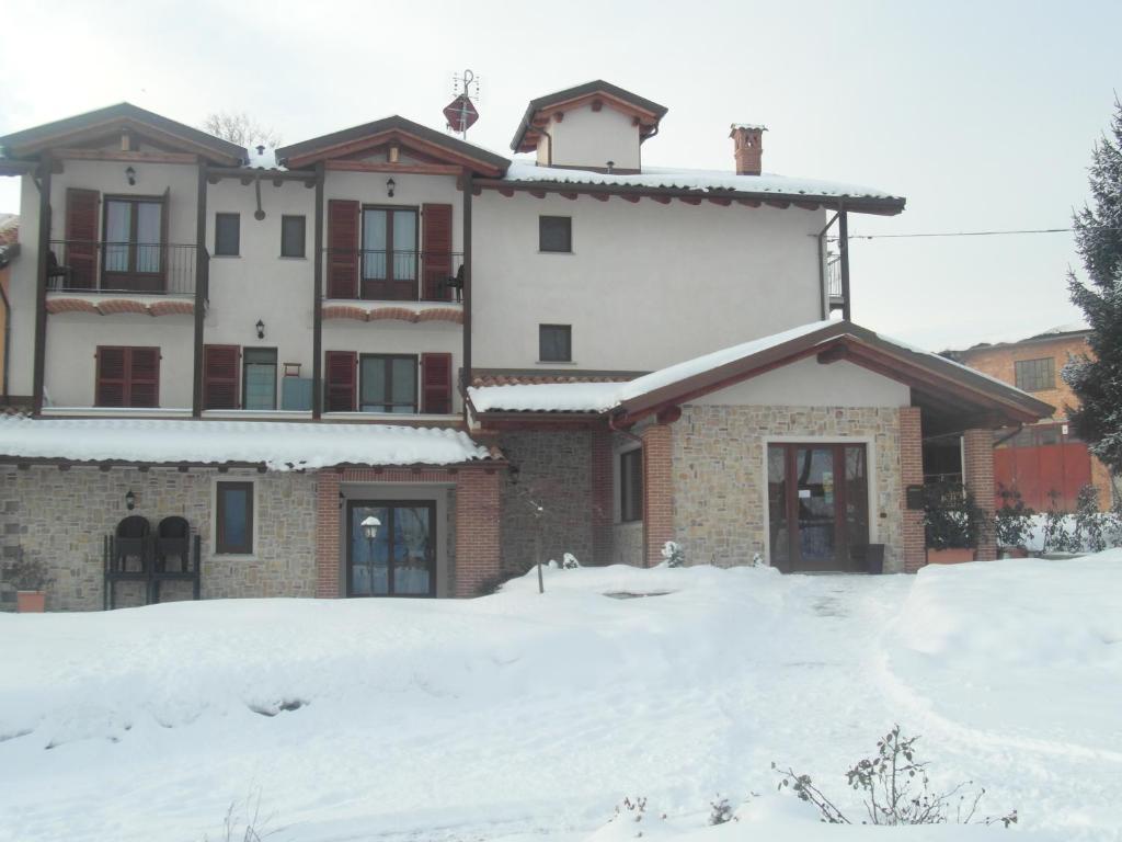 Agriturismo La Dimora Del Contadino Mondovì Eksteriør billede