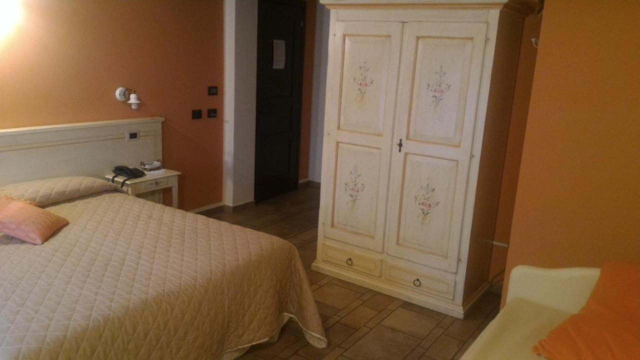 Agriturismo La Dimora Del Contadino Mondovì Eksteriør billede